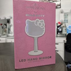 🛑  Hello Kitty Led Handheld Makeup Mirror With Standing Base, New in the Box.