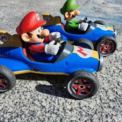 Mario.and Lugi Toy Cars Needs Batteris