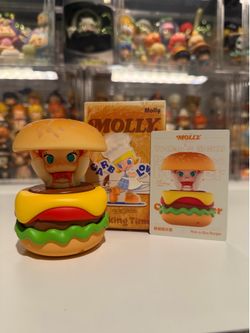 Baby Molly - Baking Time - Pick-a-Boo Burger