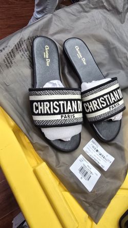 Christian Dior Size 6 