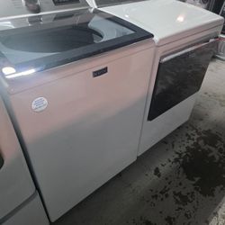 Maytag (4.7cu.ft.) Smart Top-load Washer And (7.4cu.ft.) Smart Electric Dryer Set.