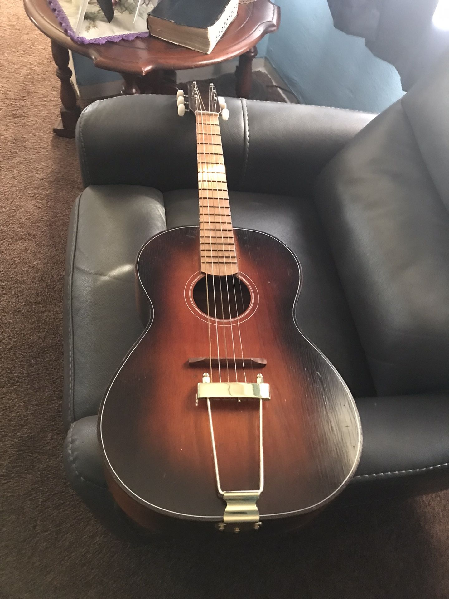 Little Old Guitar