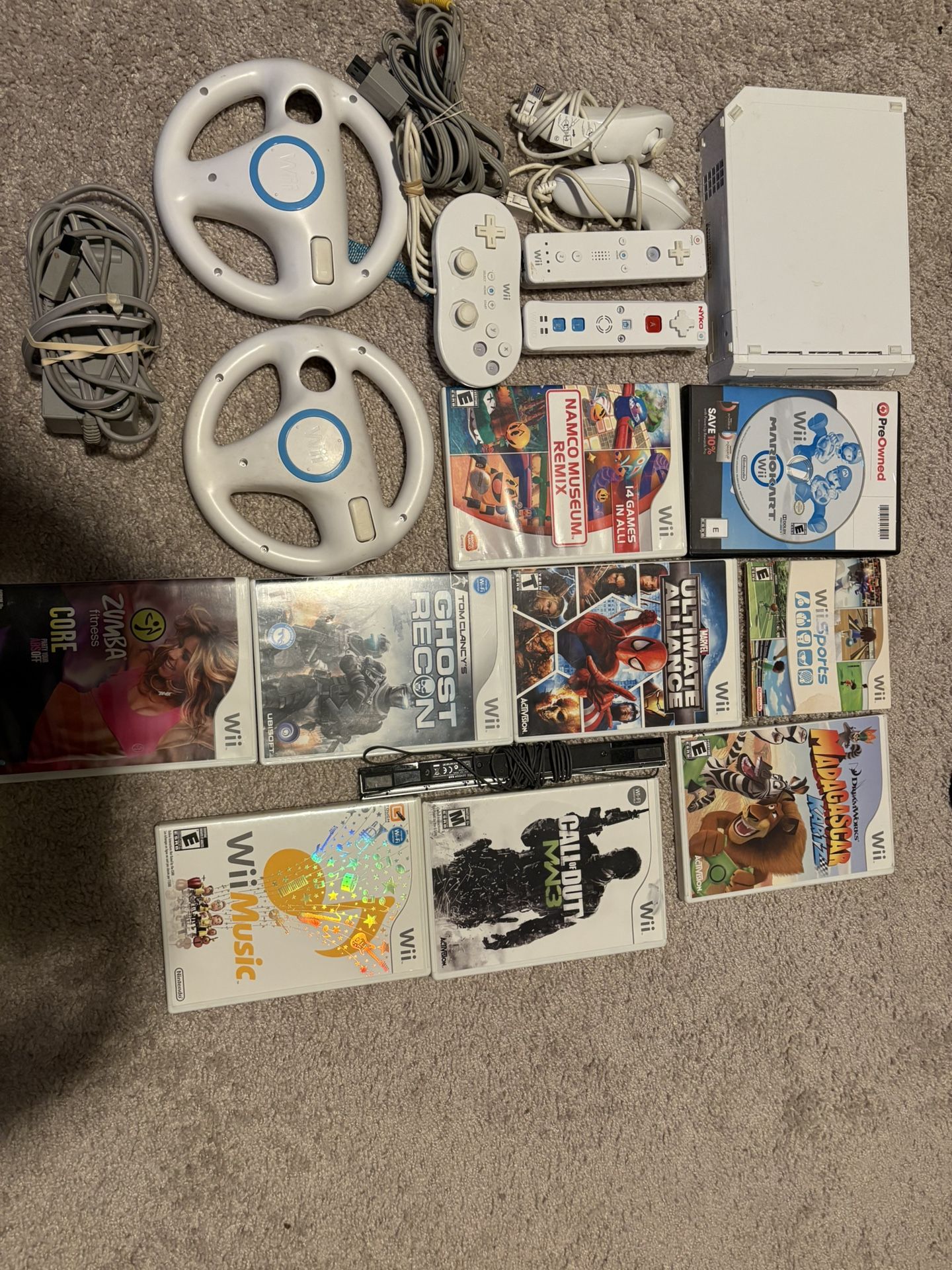 Nintendo Wii + 12 Games (hablo Espanol)