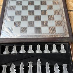 Beautiful Glass Chess Set Box