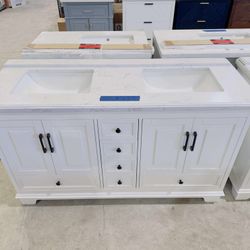 Brand New Bathroom Vanity in white 60”, double sink soft close solid wood $799 