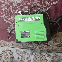 Titan Welder 120 Volt With Wire Spool 
