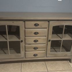 Wood  Buffet / Entertainment Center