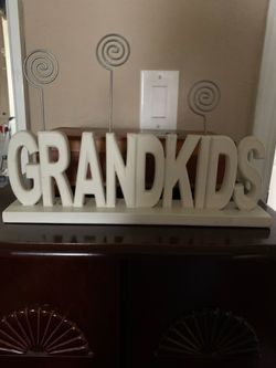 PHOTO HOLDER