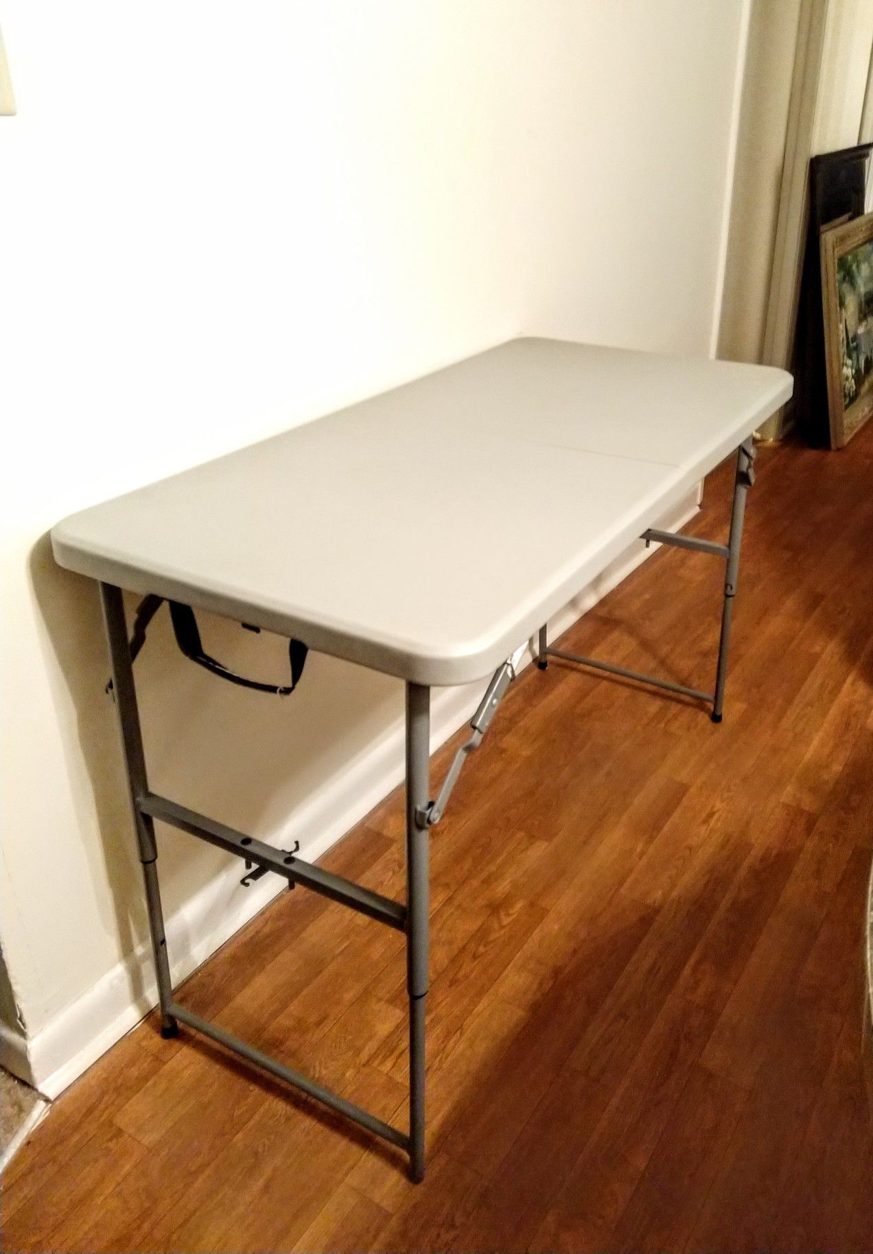 Foldable Table. 4' x 2'