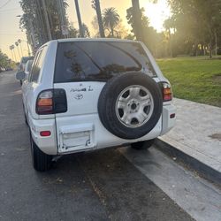 2000 Toyota Rav4