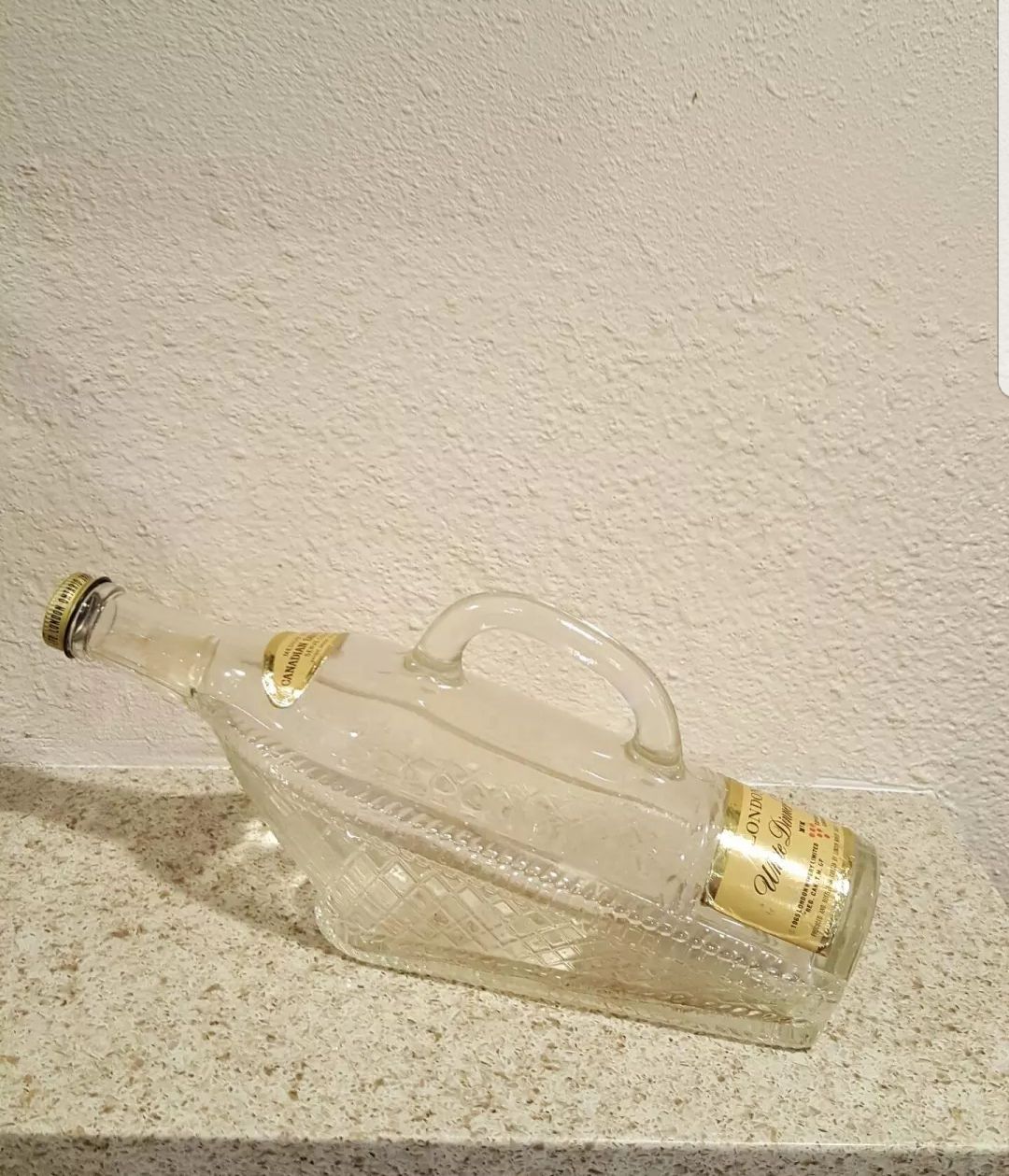 Vintage London White Dinner Wine Clear Glass Bottle
