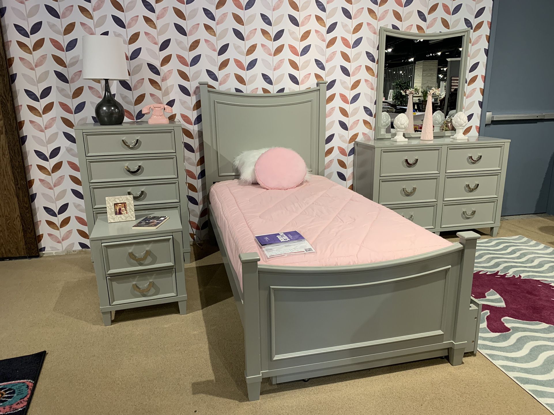 Gray Twin Bed Set.  4-pc.  (Bed, Nightstand, Dresser, Mirror). 