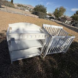 Small Crib And Changing Table