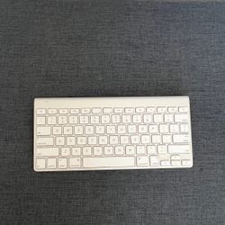 Apple Wireless Keyboard