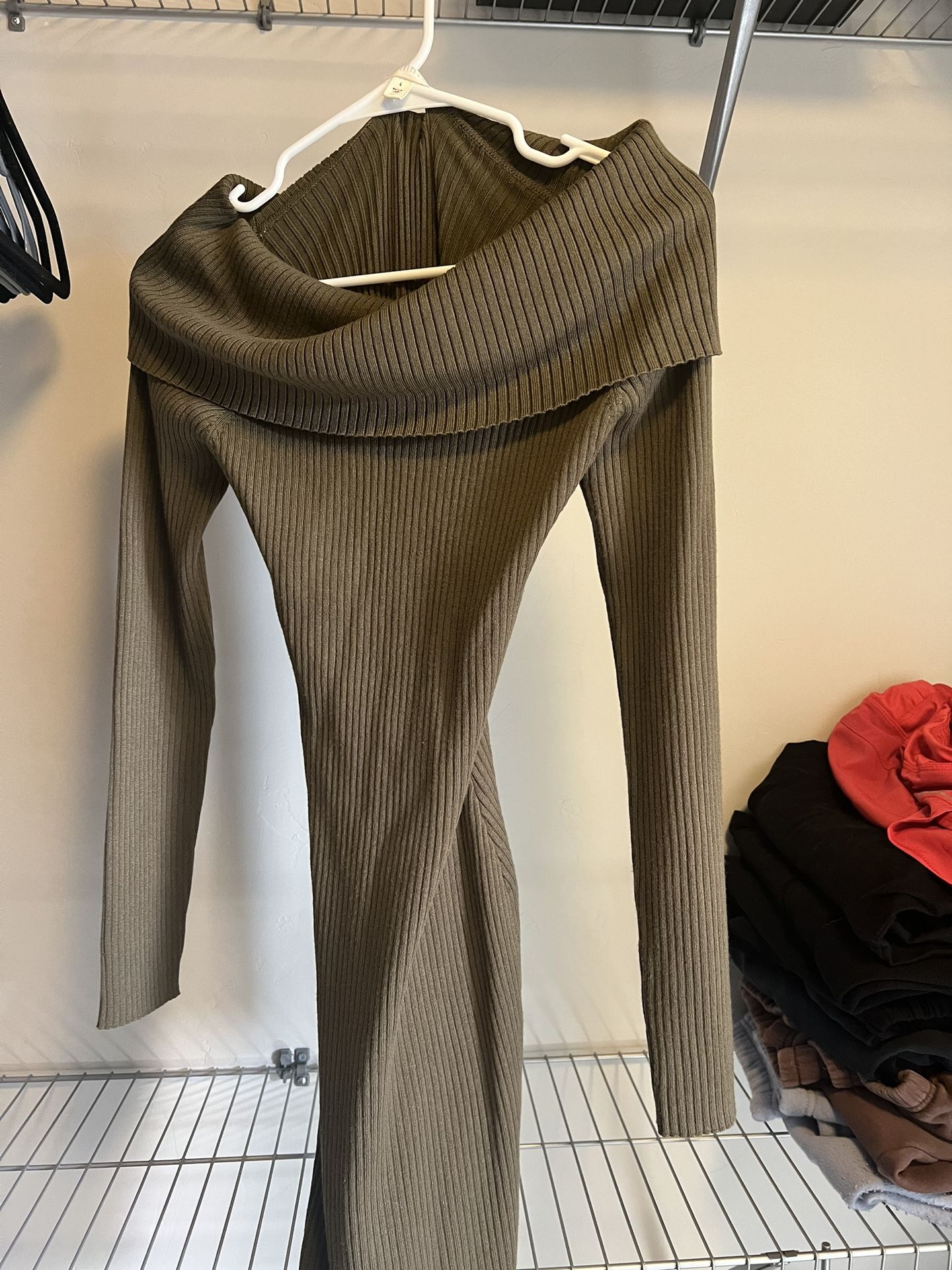 Women’s off the shoulder dress