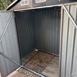 Small Shed 