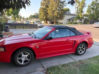 2004 ford mustang convertible