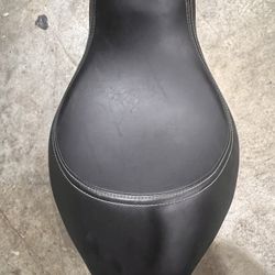 SPORTSTER SEAT
