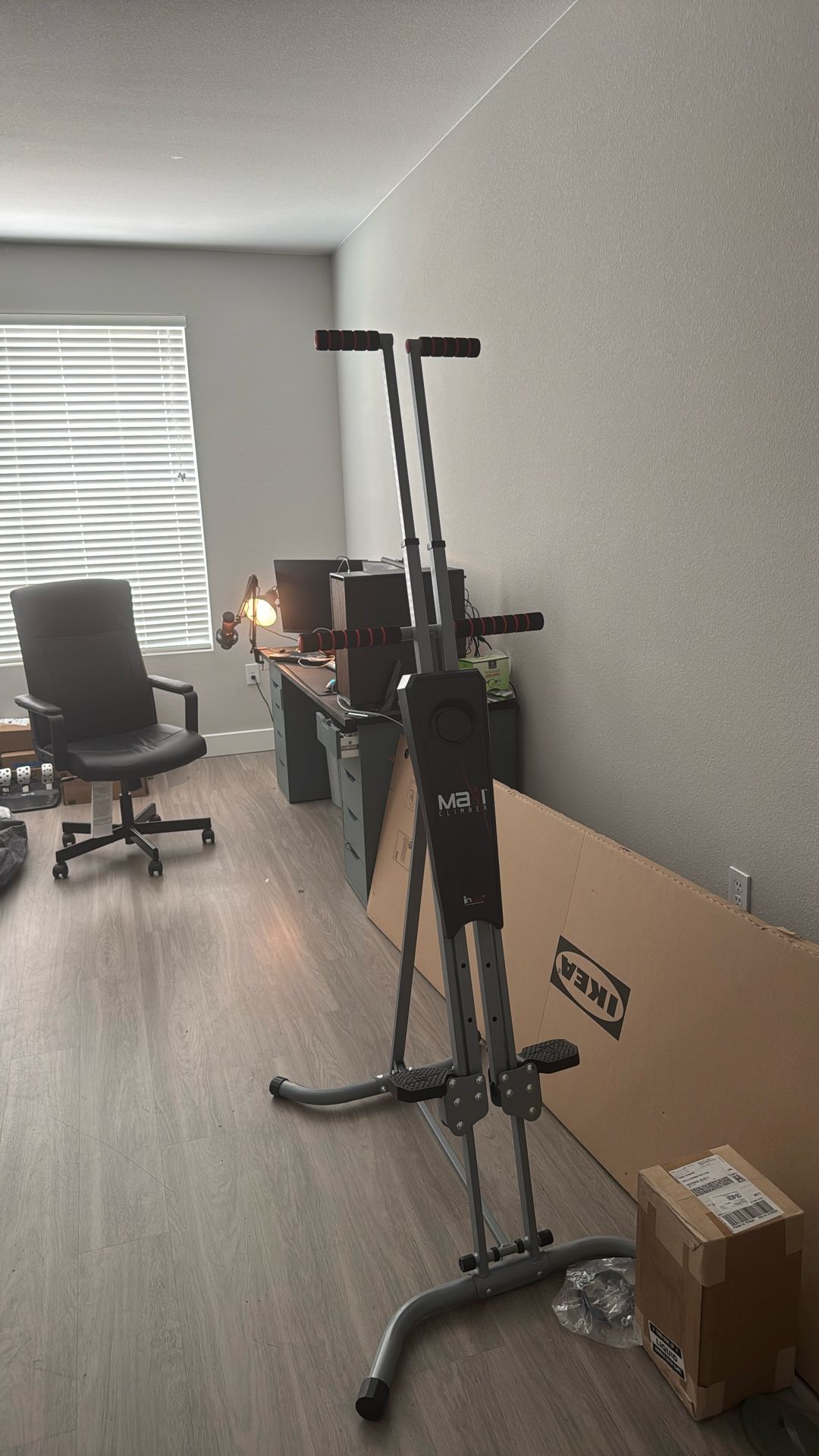 Vertical climber machine
