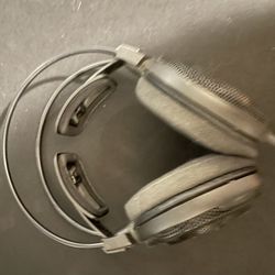 Audio Technica ATH-AD500X headphones