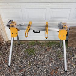 Dewalt 29.8 lbs. Compact Miter Saw Stand with 500 lbs. Capacity