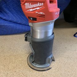 Milwaukee 2723-20 M18 FUEL 18V Lithium-Ion Brushless Cordless Compact Router (Tool-Only)
