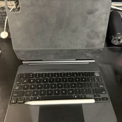 Apple Magic Keyboard For 11 inch iPad 