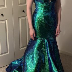La Femme Brand Size 4 Dress For Sale