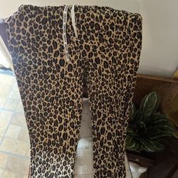 Leopard Leggings Size Medium