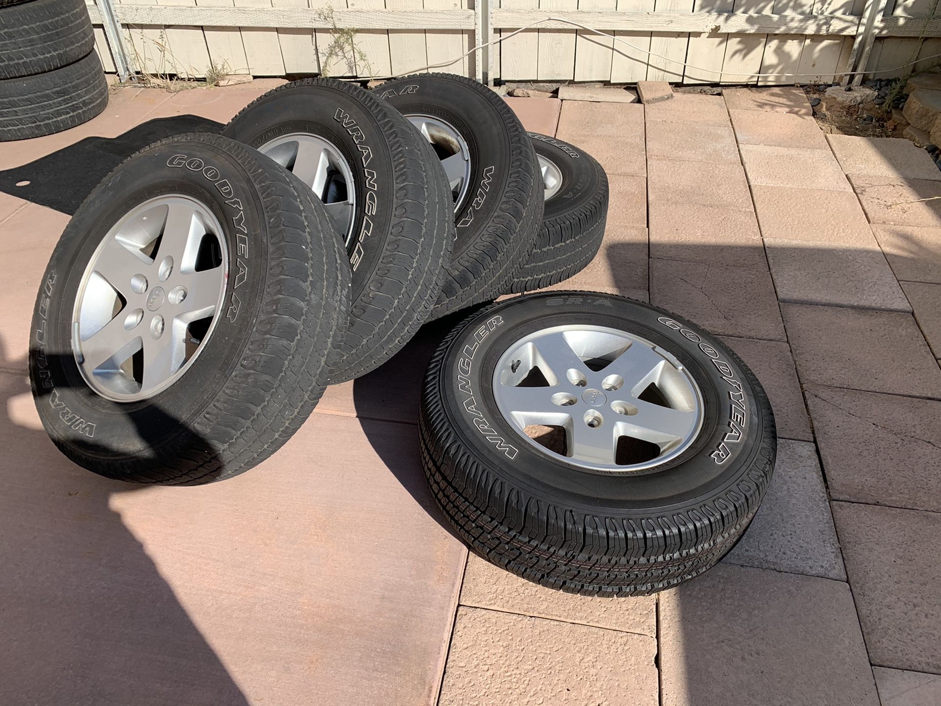 2017 jeep Wrangler tires & rim