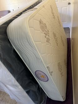 Full Size Bed/ Box frame