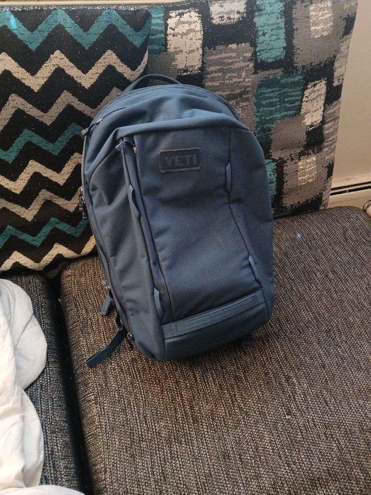 Blue Yeti Travel Backpack 
