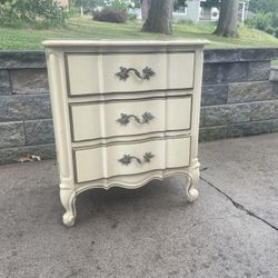 Bedside Table / Nightstand 