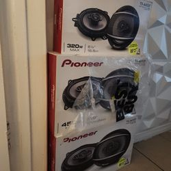 Pioneer Speakers NEW 