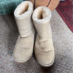 Girls UGGS Size 5 Boots