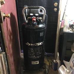 Husky 20 Gallon Air Compressor 