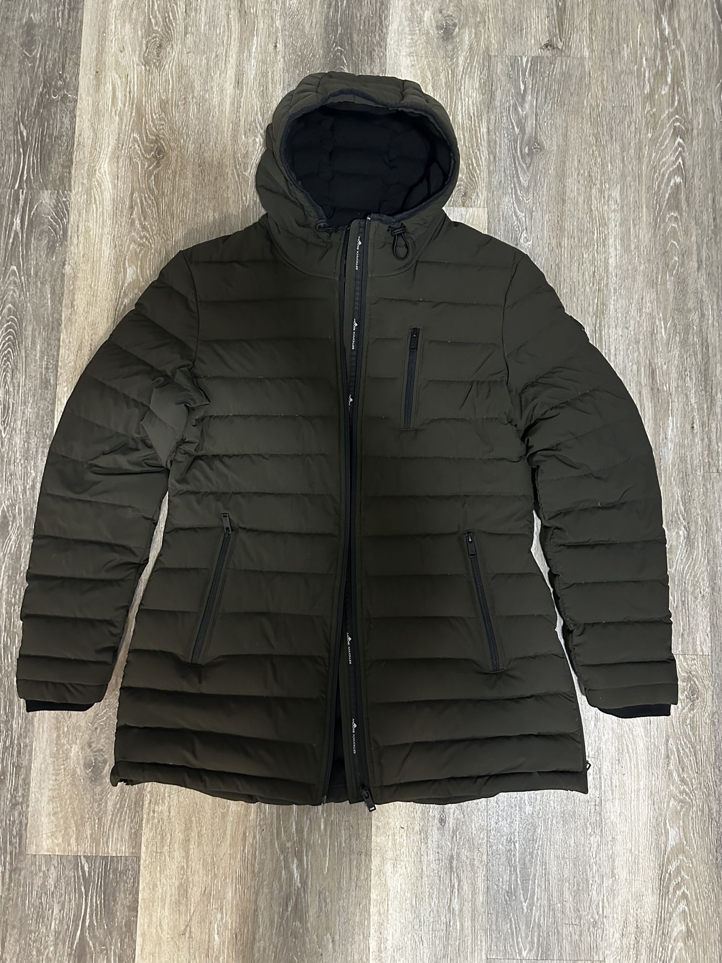 Woman’s Moose Knuckle Parka Olive Size Large
