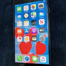 iPhone 7 32gb unlocked   No sim restriction   Fully functional