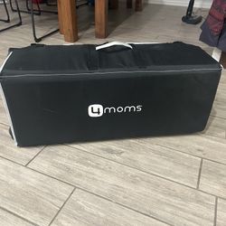 4 Moms Travel Pack And play 