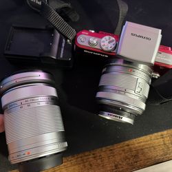 Olympus PEN Mirrorless Camera + 2 Lenses (14-42mm & 40-150mm) Beginner Photography Kit