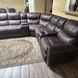 7-Piece Sectional Sofa w/ 3 Power Recliners 