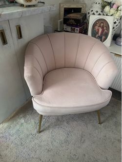 Pink Living Room Chair