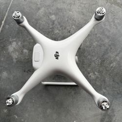 DJI Phantom 4 Drone 