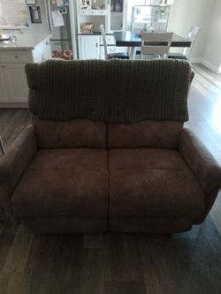 Couch recliners