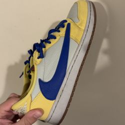 TRAVIS SCOTT JORDANS 