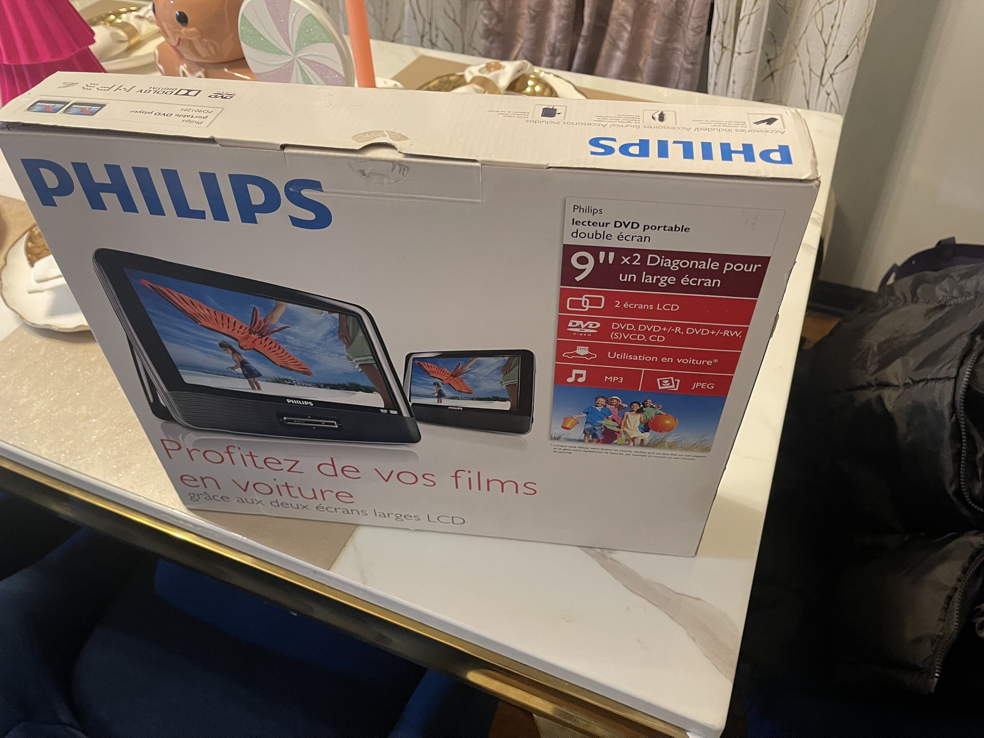 New Philips PD9012/37 Dual 9" Widescreen Portable DVD Player