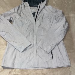 32 Degrees Rain Jacket Size M $10 New 