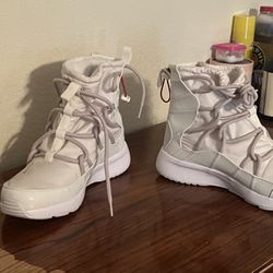 Nike Tannin High rise, Women’s Size 11.5 Shoe