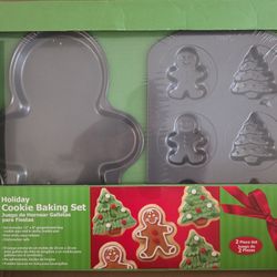 NEW Wilton Holiday Cooking Bake SET