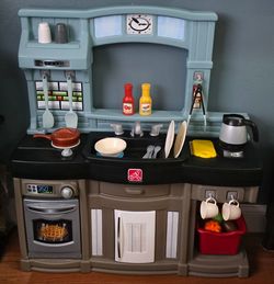 Step2 Best Chef's Plastic Toddler Toy Kitchen Playset includes 25 Piece Kitchen Play set